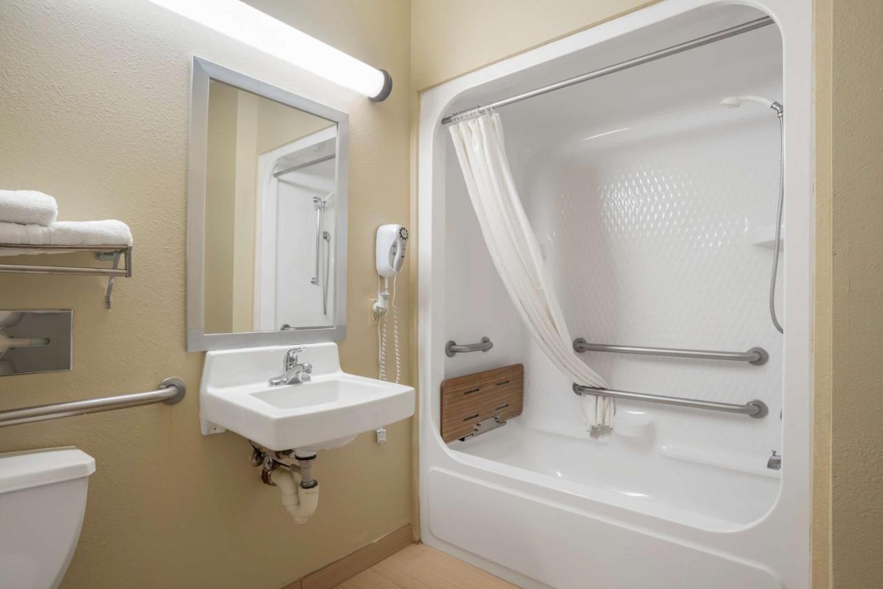 Best Western Ville Platte Екстериор снимка