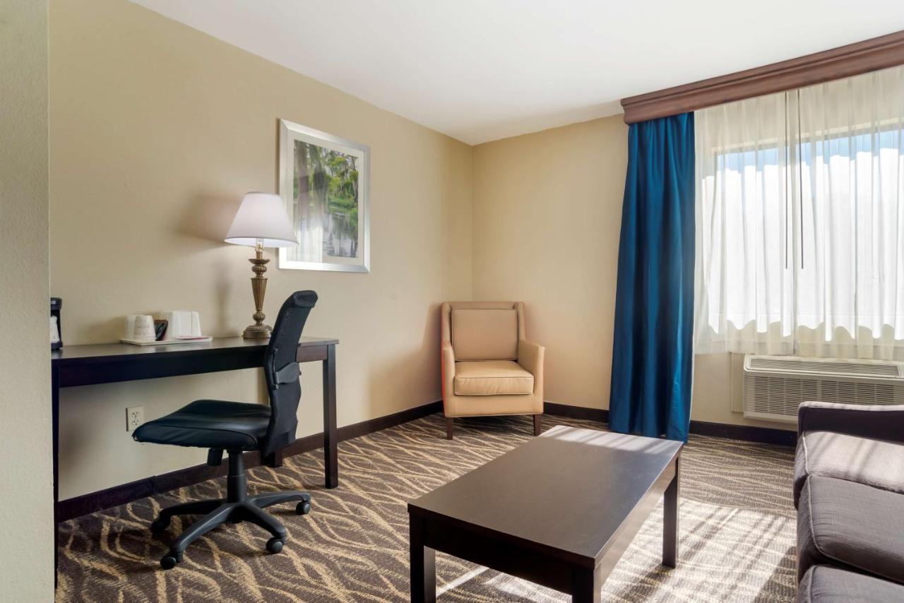 Best Western Ville Platte Екстериор снимка