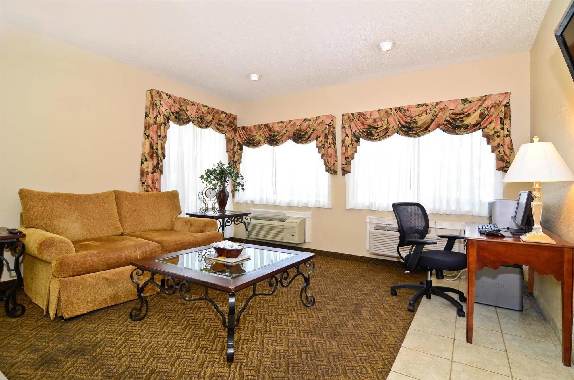 Best Western Ville Platte Екстериор снимка